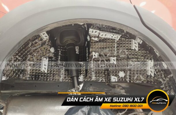 Cách âm hốc bánh xe Suzuki XL7