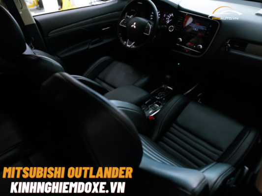 Mẫu bọc ghế da xe Mitsubishi Outlander tại proauto.vn