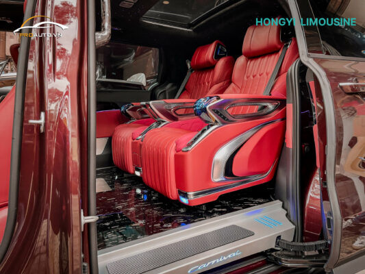 Độ xe Kia Carnival ghế limousine cao cấp tại proauto.vn