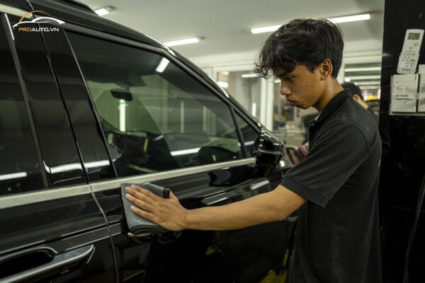Quy trình thi công phủ ceramic xe Mitsubishi Xpander 2022 tại proauto.vn